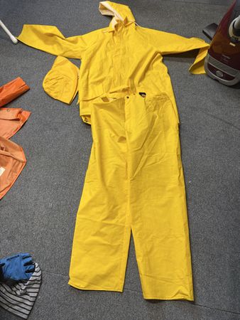 Regenschutz Gelb Grösse M