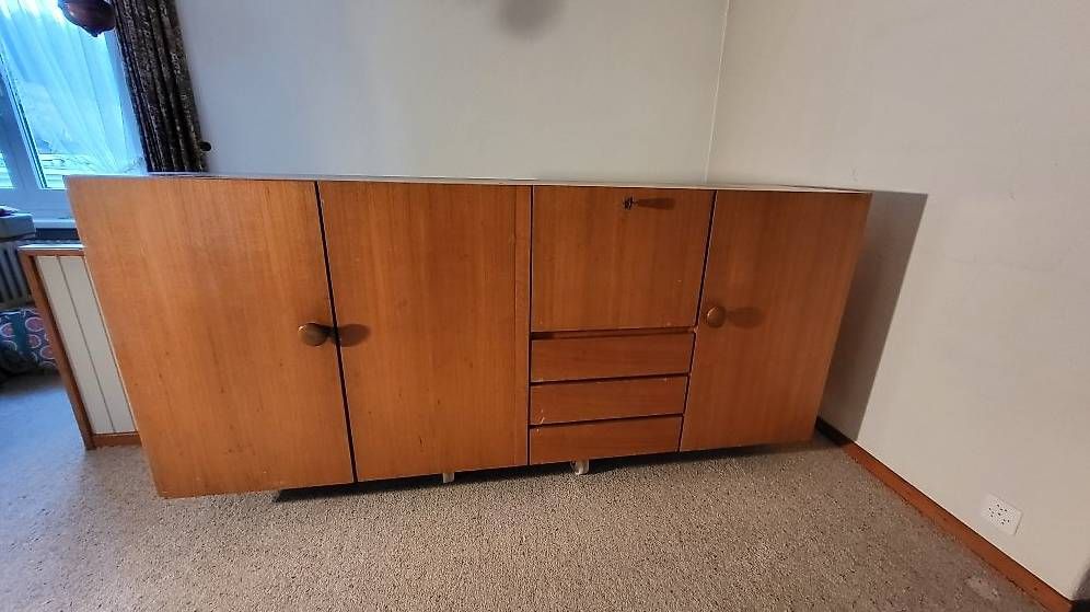 Buffets: Original-Buffet aus den 60-er Jahren  – D'occasion à Oberuzwil par sus_5vxh