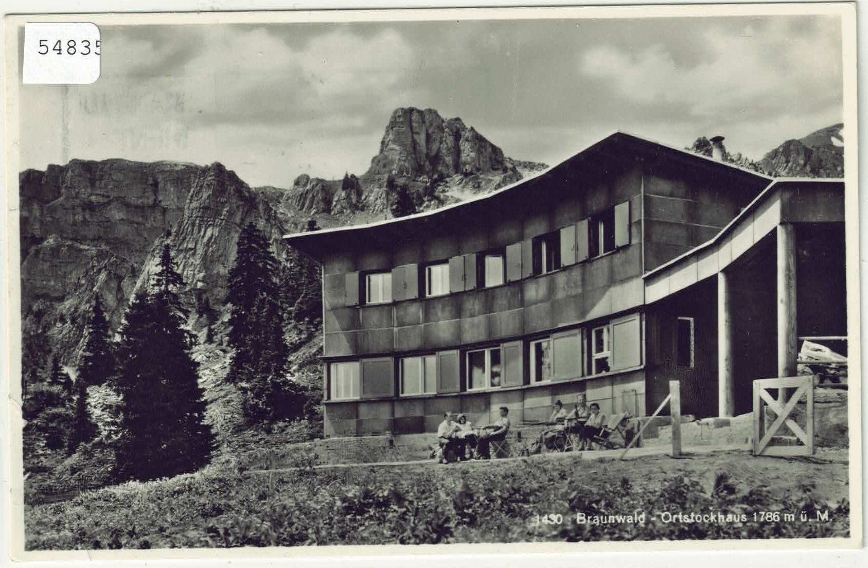 Cartoline postali: Braunwald - Ortstockhaus - animee – Usato da Ettingen venduto da Kartenplanet