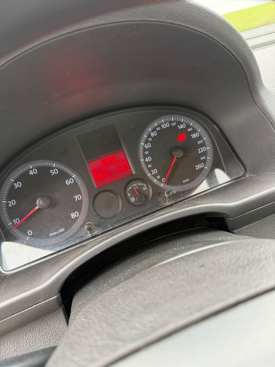 VW Veicoli commerciali: VW Caddy 1.4l Klima Ab MFK – Usato da Reinach AG venduto da LARO56 9