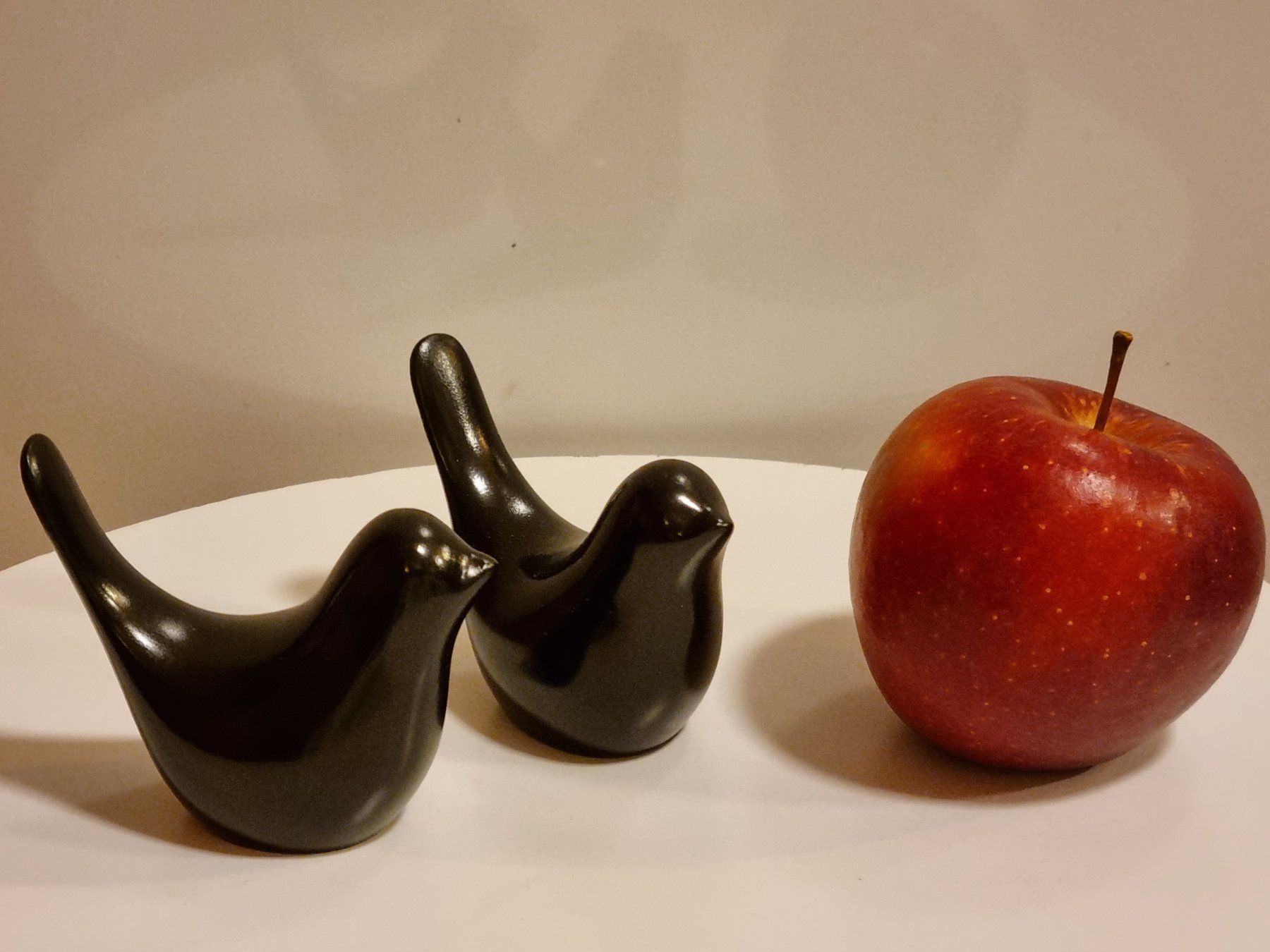 Statuette: 2 dekorative schwarze Vogel-Figuren. – Usato da Scharnachtal venduto da devin03 1