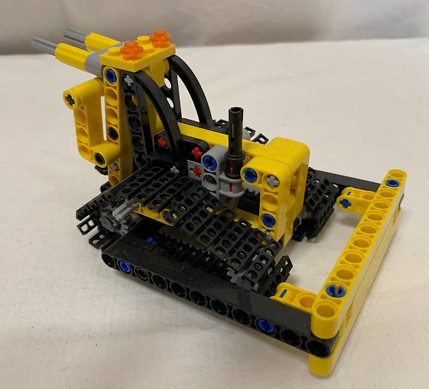 Lego Jeux de construction: Lego Technic Bulldozer / Raupenkran – D'occasion à Meikirch par meineangebote 2