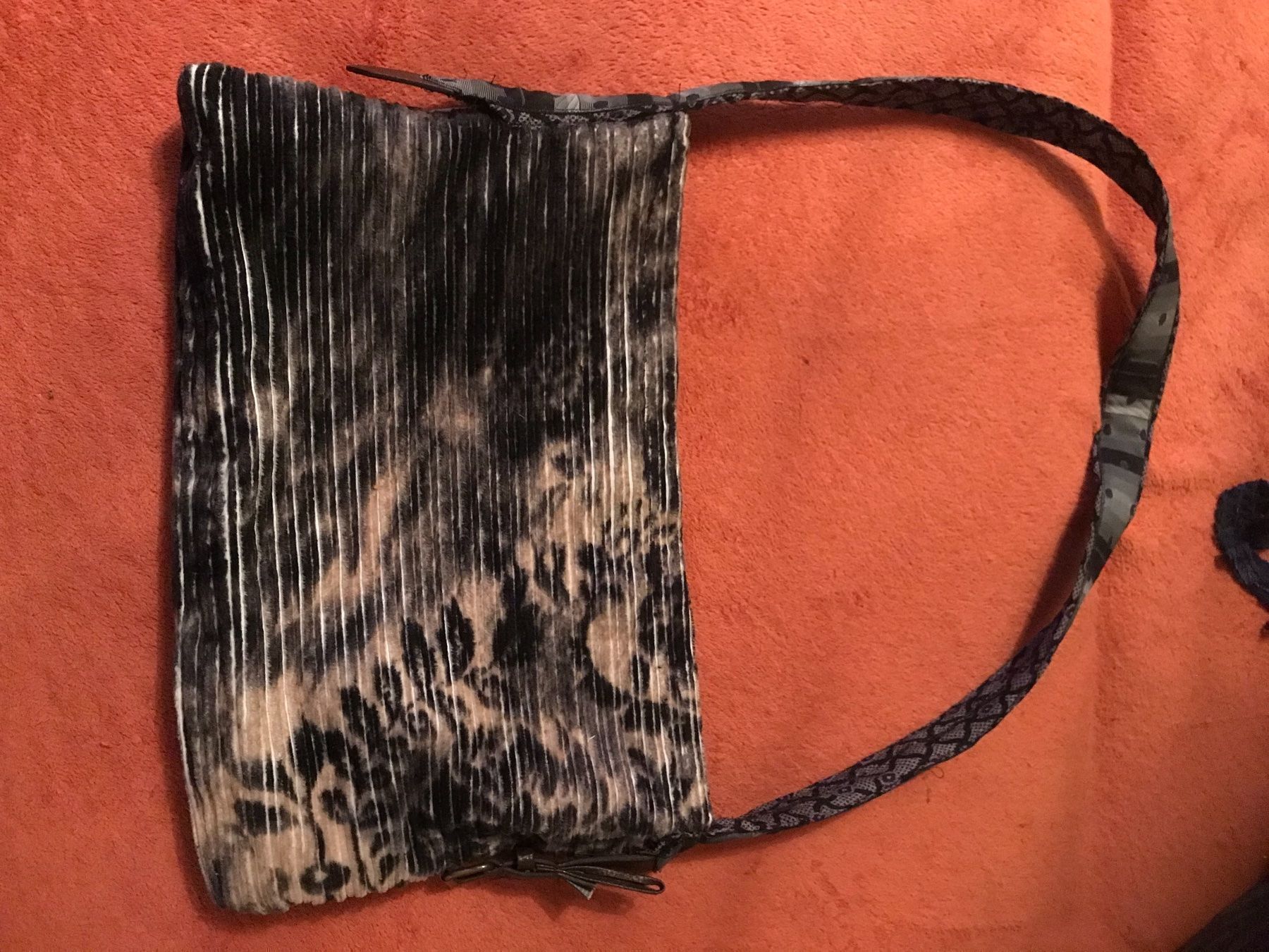 Taschen für Damen: Handtasche – Gebraucht aus Gretzenbach von Cantate 1