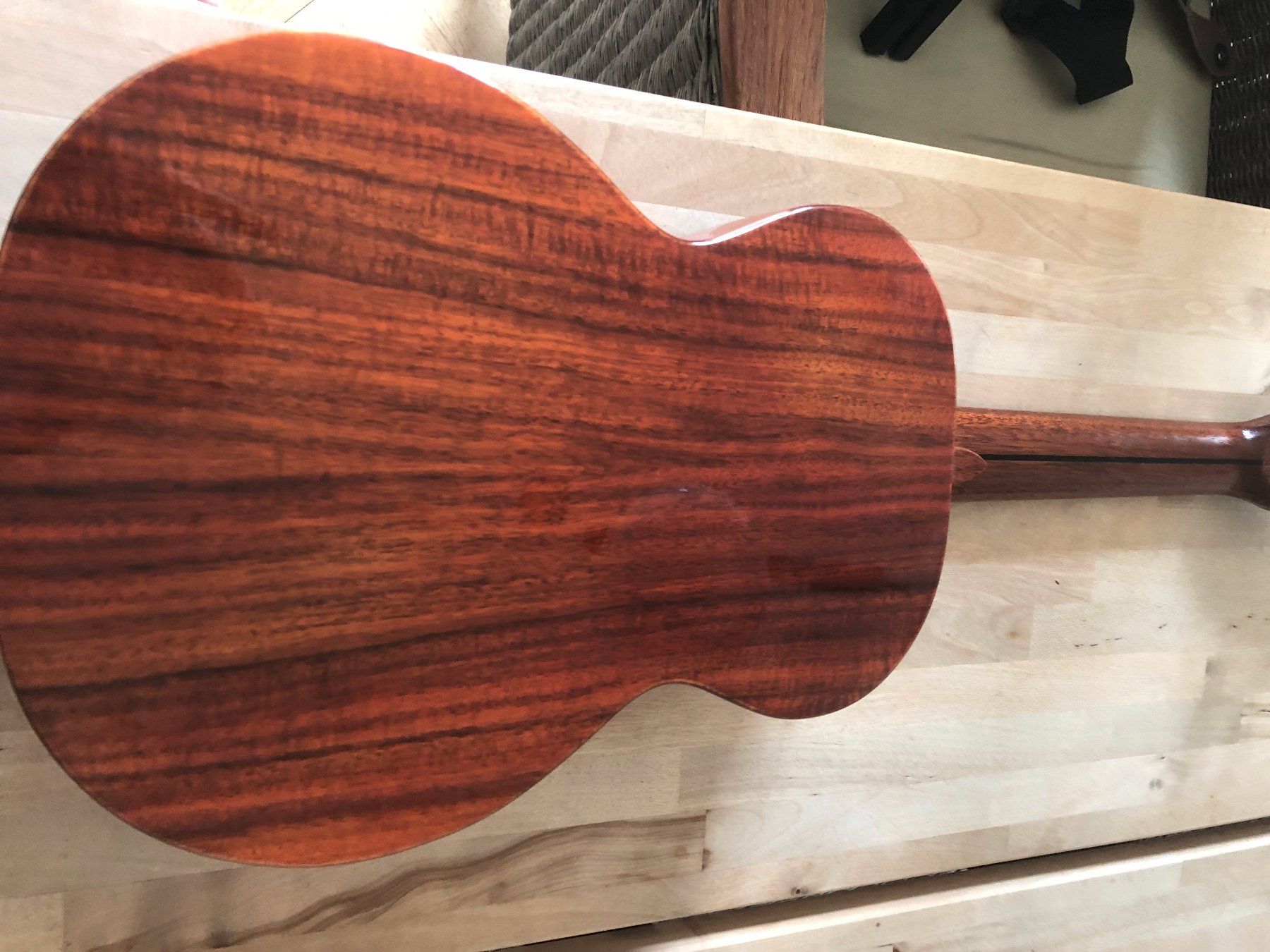 Strumenti musicali: Ukulele Flight Mustang Tenor EQ-A – Usato da Oberengstringen venduto da harburger 8