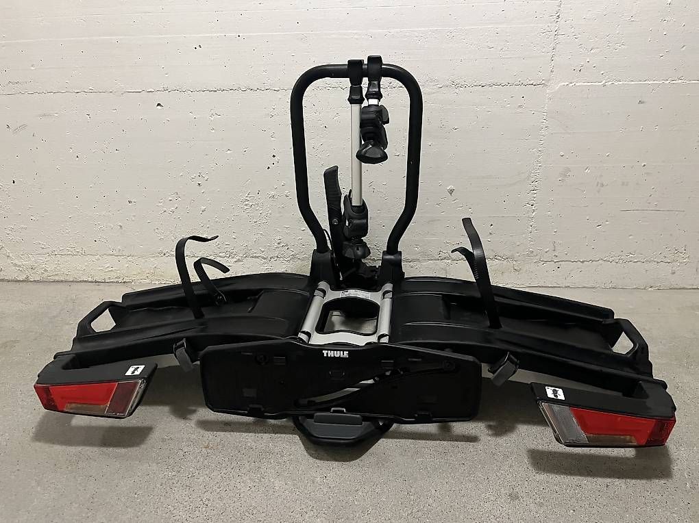 Portapacchi: Thule Easyfold XT 2 933 Fahrradträger  – Usato da Emmenbrücke venduto da gel_n5rj