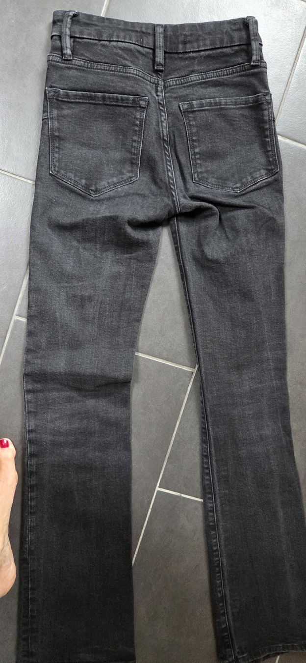 Zara Jeans: Jeans Zara Gr. 32 – Usato da Lyss venduto da Urma5 1