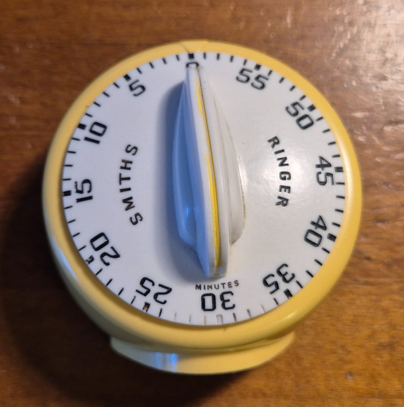 Smiths Orologi: Smiths Küchen Timer 60er Jahre gelb passend zu Rössler – Usato da Neerach venduto da SilliS 2