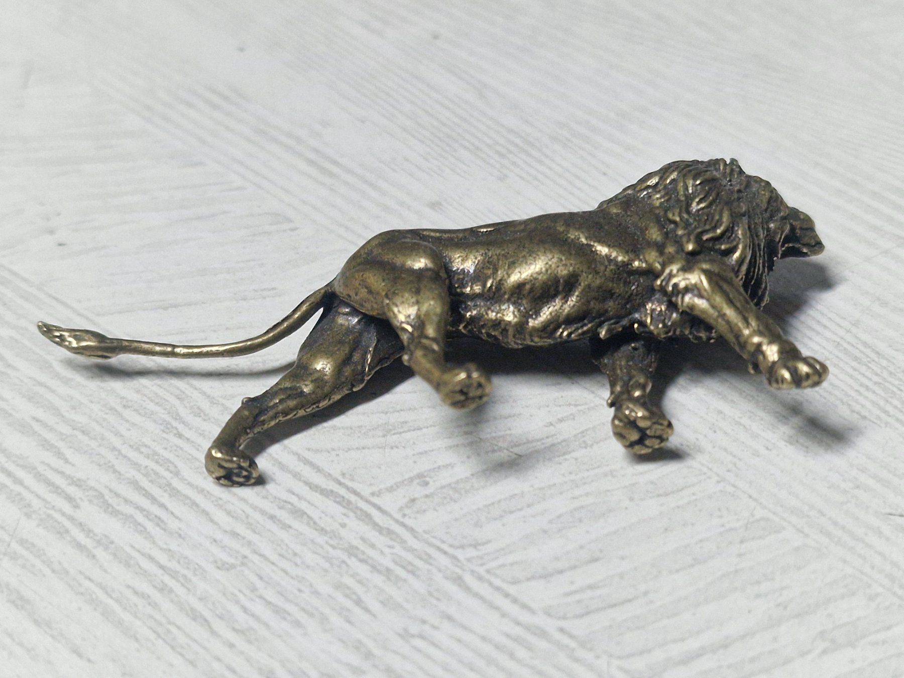 Statuette: Löwe  aus Messing – Nuovo (secondo la descrizione) da Uerkheim venduto da Justi.y 5