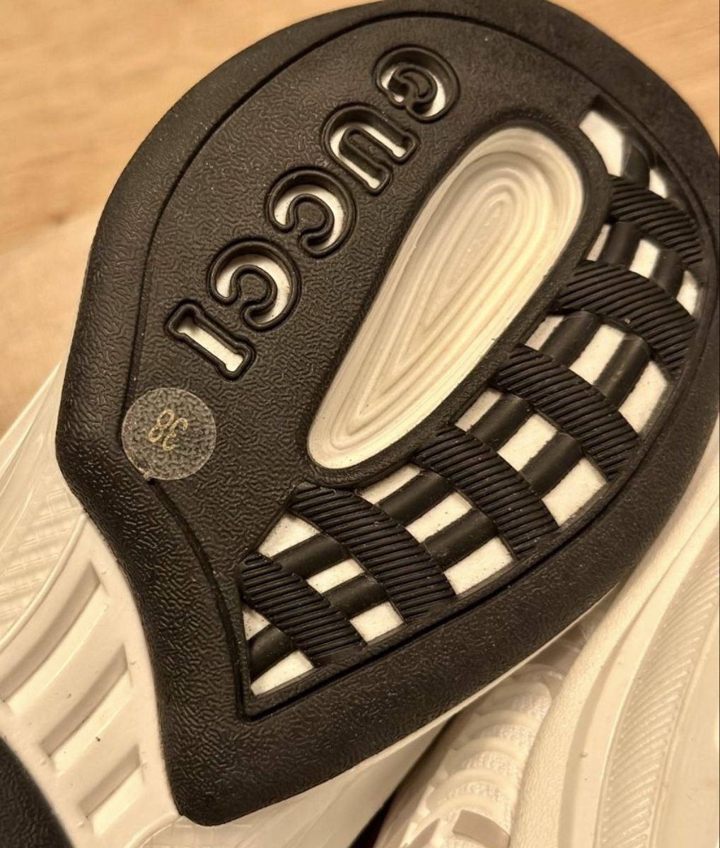 Gucci Scarpe da donna: Gucci Shoes – Nuovo (secondo la descrizione) da Tägerwilen venduto da jna_5zmg 3