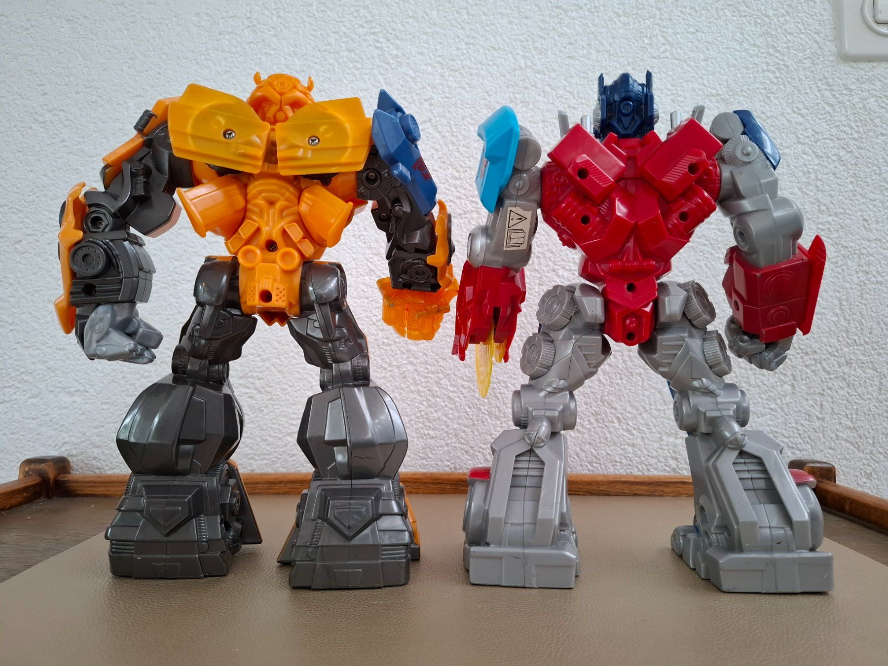Hasbro Jouets: ⚡ 2xGéants Transformers Hasbro-Optimus Prime & Bumblebe-2011 – D'occasion à Meinier par Gattuso22 6