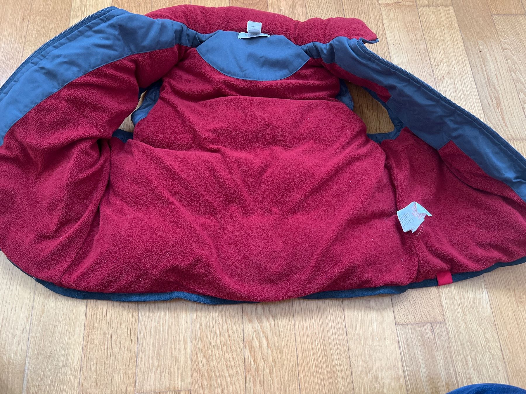 Decathlon Sonstige Jungenkleidung: Weste Gilet Größe 116 – Gebraucht aus Beinwil am See von brigittehug 2