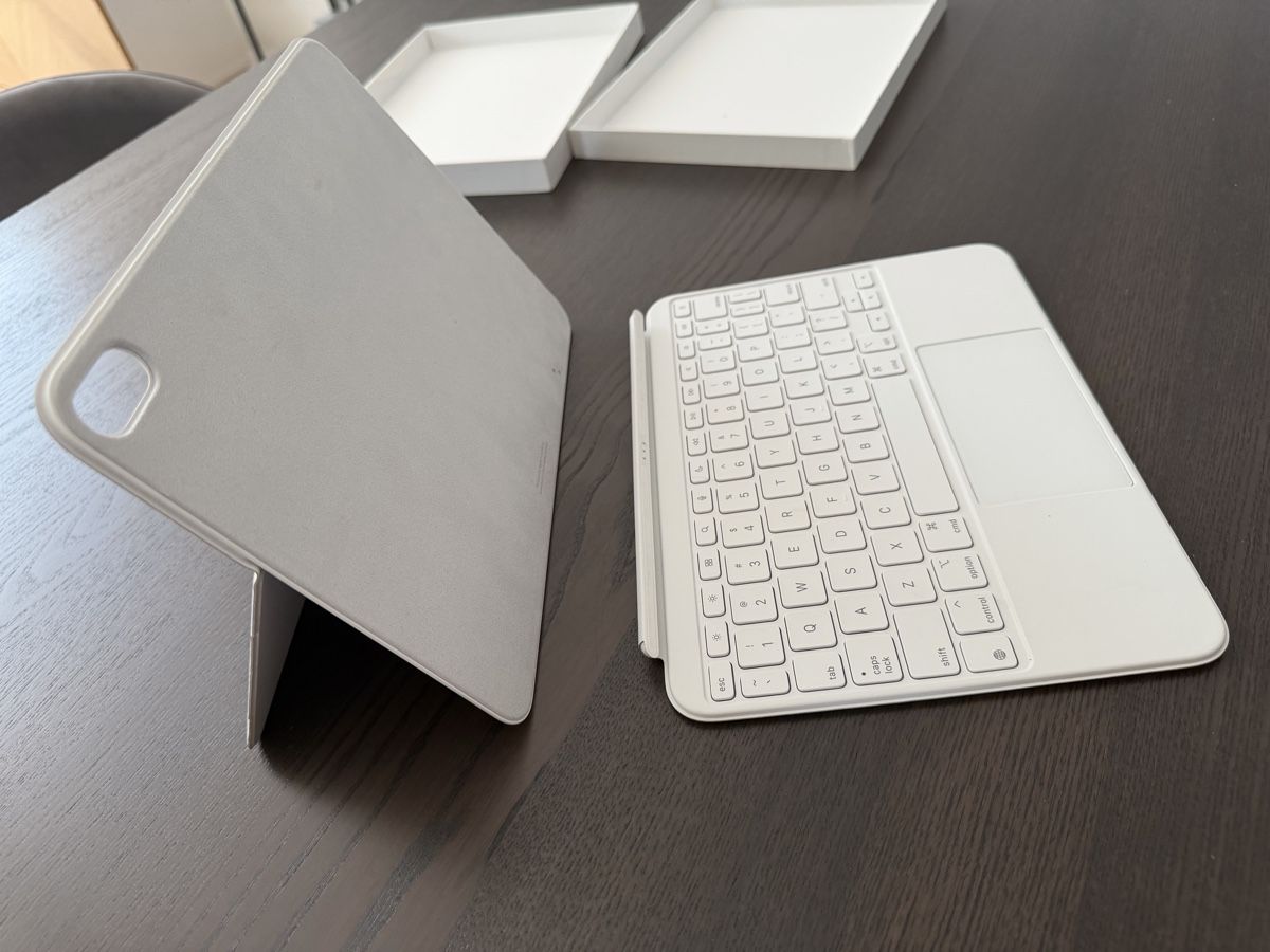 Apple Tastiere: Apple iPad Magic Keyboard Folio White used – Usato da Steinhausen venduto da bbr_kj8g 2