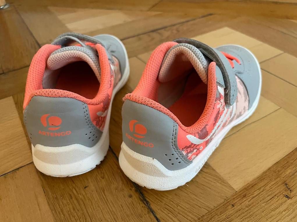 Chaussures filles: Turnschuhe 29 / 30 – D'occasion à Zürich par apfel018 3