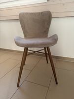 Chaise rembourrée velours beige pieds bois bon état