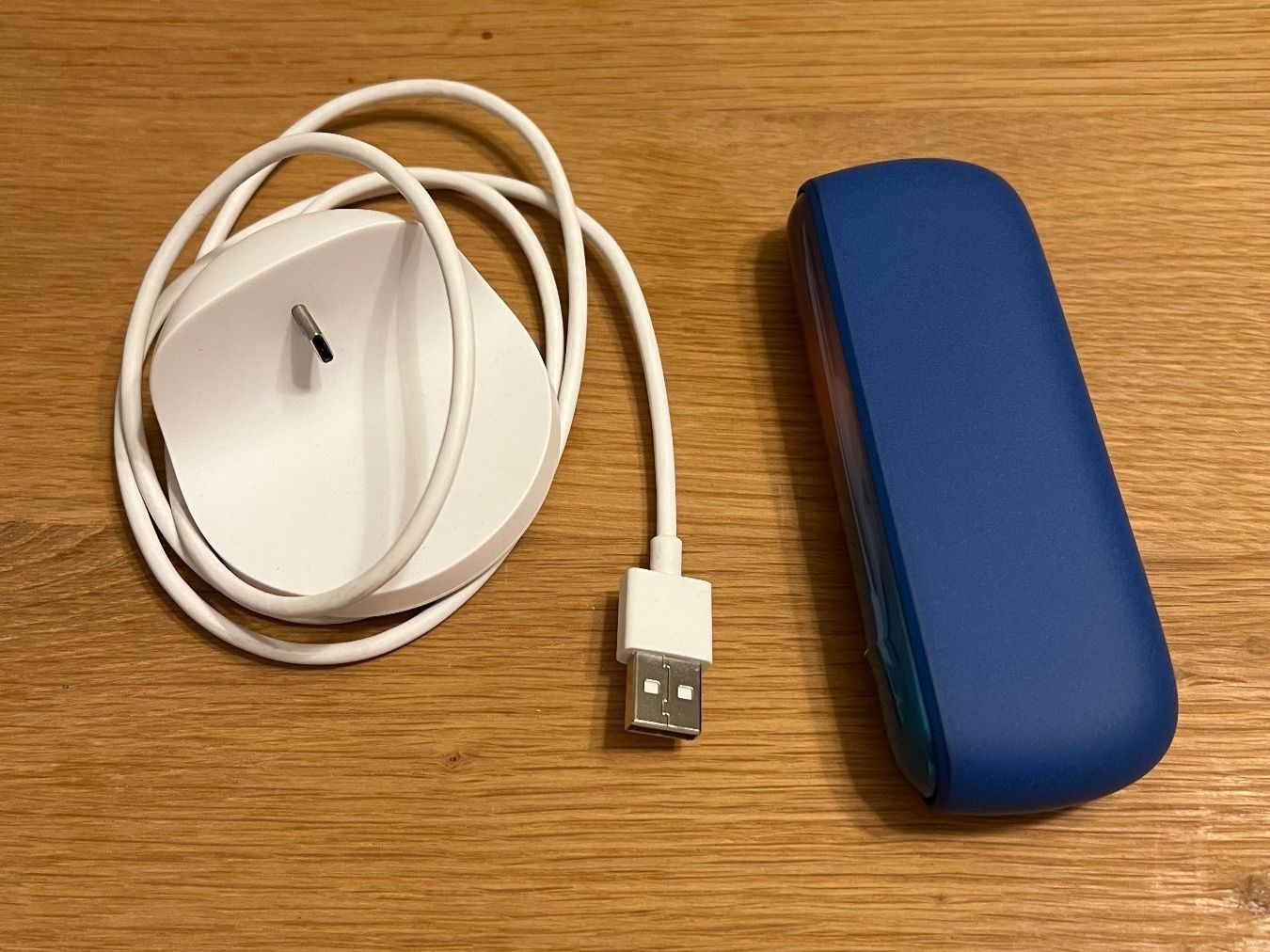 Iqos Altri Prodotti per fumatori: IQOS Iluma mit Ladestation – Usato da Stäfa venduto da PatrickOO7 3