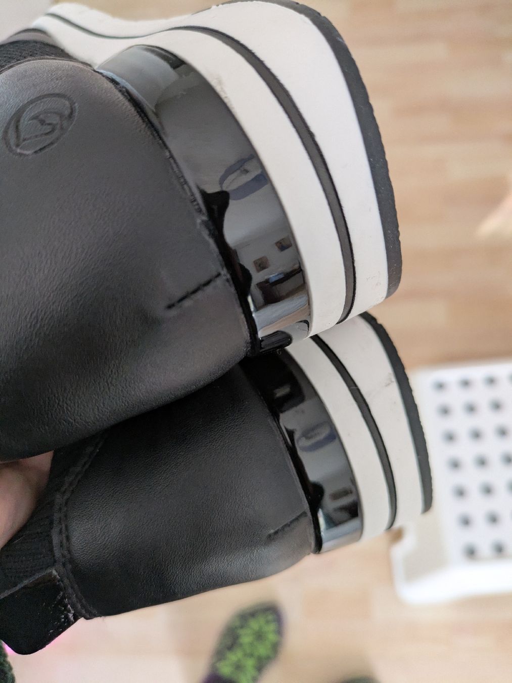 Scarpe da donna: Remonte Slipper Schwarz, Grösse 39 neuwertig – Nuovo (secondo la descrizione) da Rieden AG venduto da juliarieden 7