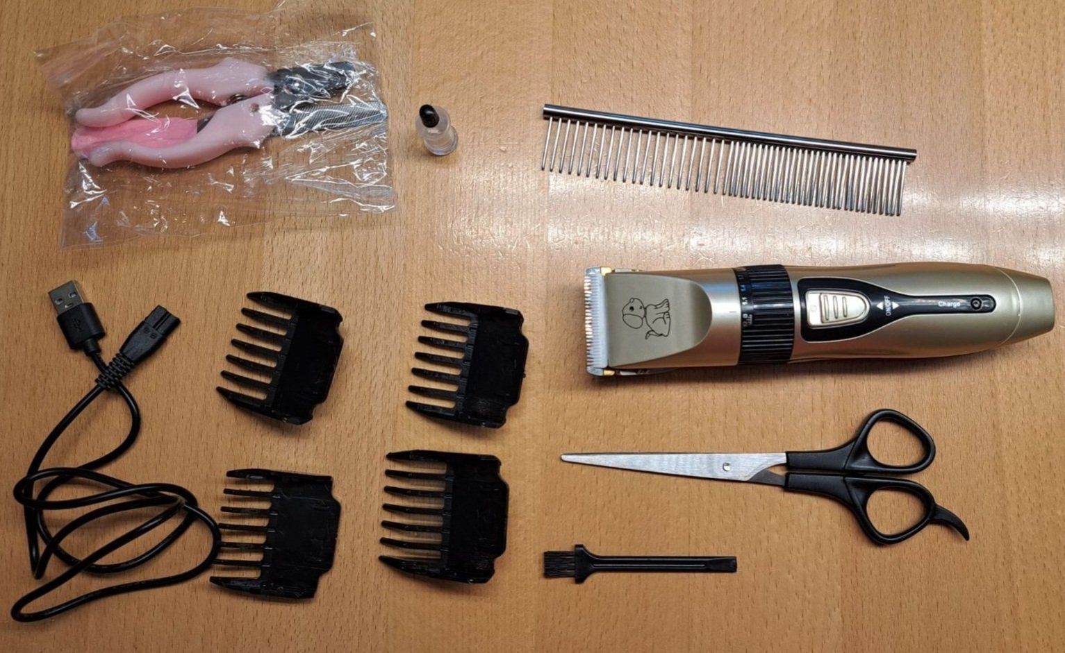 Prodotti per la cura & articoli per la pulizia: Tierhaarschneidemaschine – Usato da Grossdietwil venduto da GNOM313 1