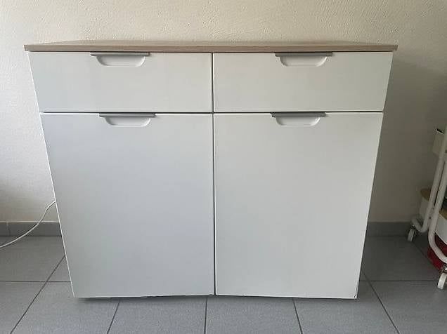 Pfister Kommoden: Gratis: Kommode mit 4 Schubladen, Holz/weiss – Gebraucht aus Zürich von cari22 1