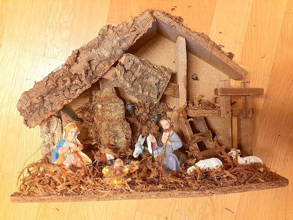 Tutte le decorazioni: Crèche de Noël artisanale – Usato da lausanne venduto da bluestone02 3