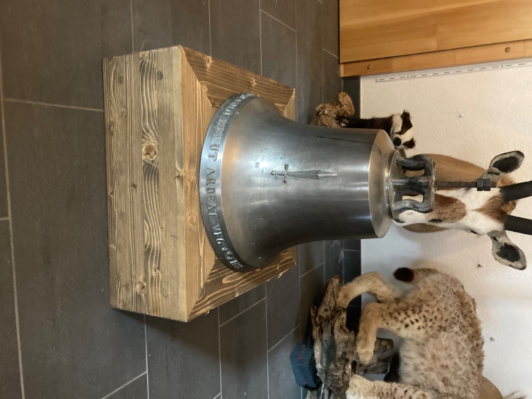 Glocken & Treicheln: Cloche de Société privée – Gebraucht aus Orsières von 2012momo01 6