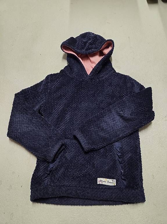 Pullover & Sweatshirts: Kapuzenpullis Grösse 122 – Gebraucht aus Tägerwilen von melaniedu 1