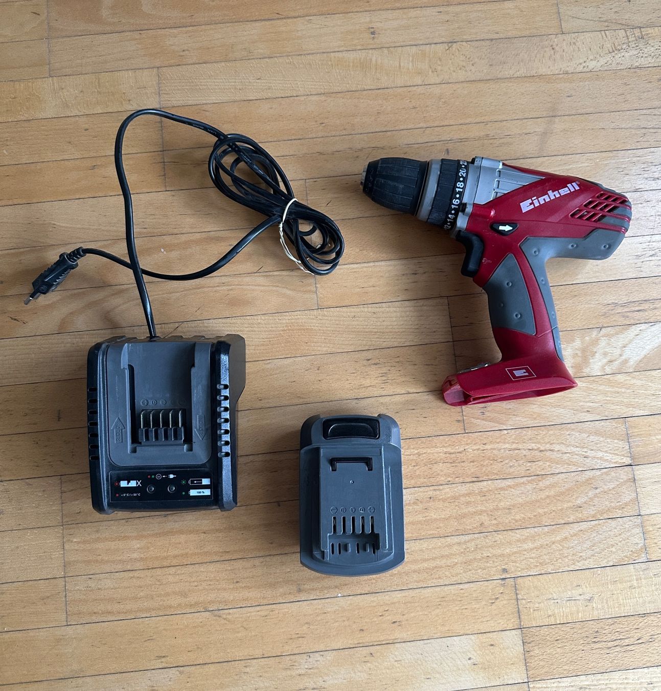 Einhell Trapani: Einhell Akku-Bohrschrauber mit Koffer – Usato da Remetschwil venduto da reb_58p9 1