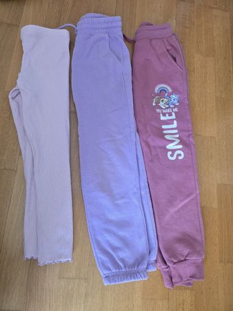 Mädchen Hosen 122/128 3er Set Lila/Pink Guter Zustand