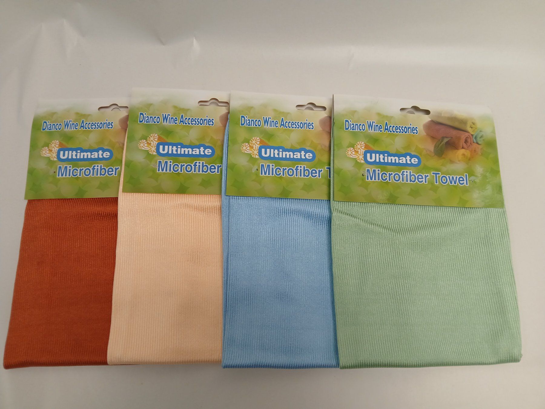Badetücher: NEW - 3x Ultimate Microfiber Towels – Neu und originalverpackt aus Dübendorf von LoRi-2026