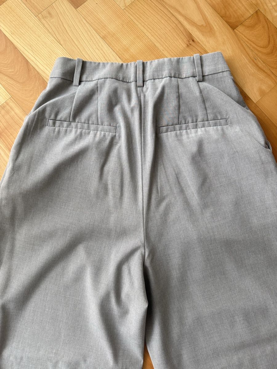 H&M Pantaloni: H&M Hose, Greige, Gr. 36. Top Zustand – Usato da Lachen SZ venduto da ali_5xw5 4