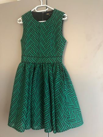 MAJE kleid 38/40 festlich NP 359.-fr mit passenden ohrringen
