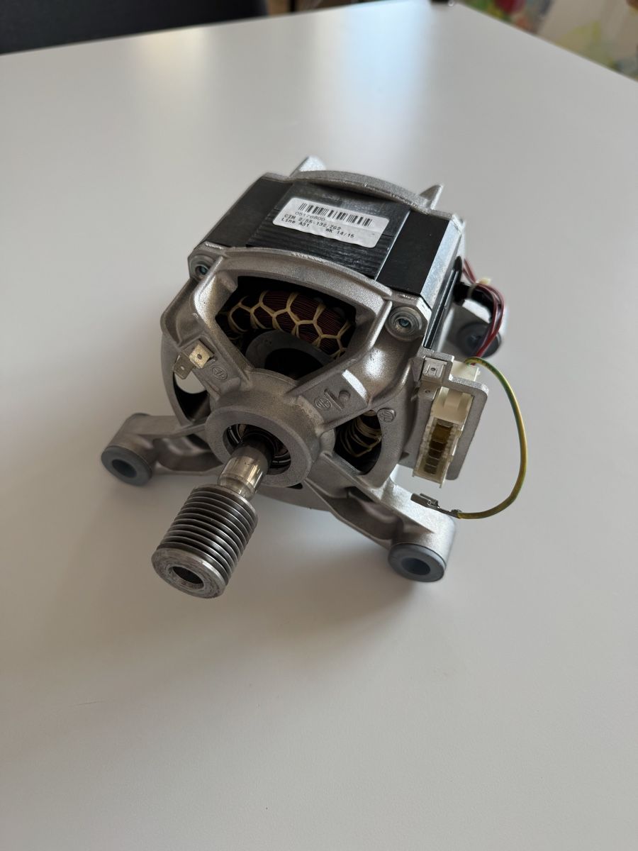 V-Zug Machines à laver: VZUG Adora L Motor – D'occasion à Wohlen AG par zrhdus