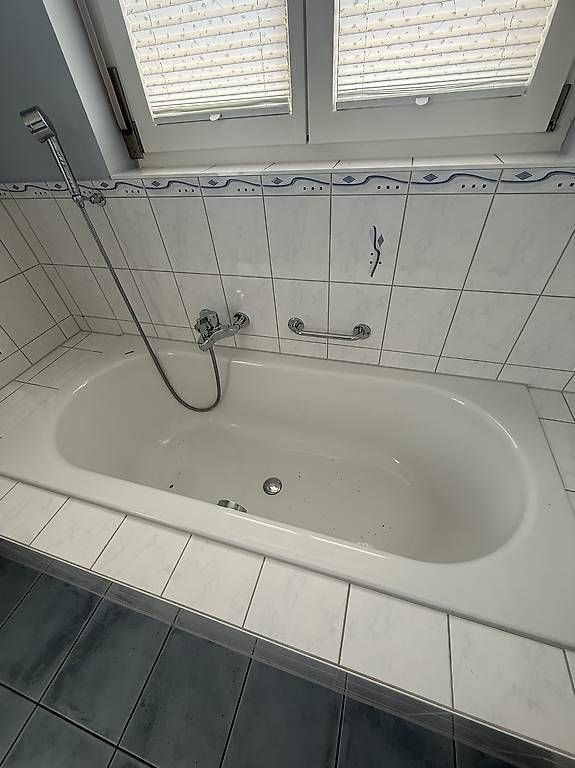 Schmidlin Badewannen: Badewanne Schmidlin – Gebraucht aus Täuffelen von valdete1987
