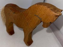 Holzpferd für Bauernhof