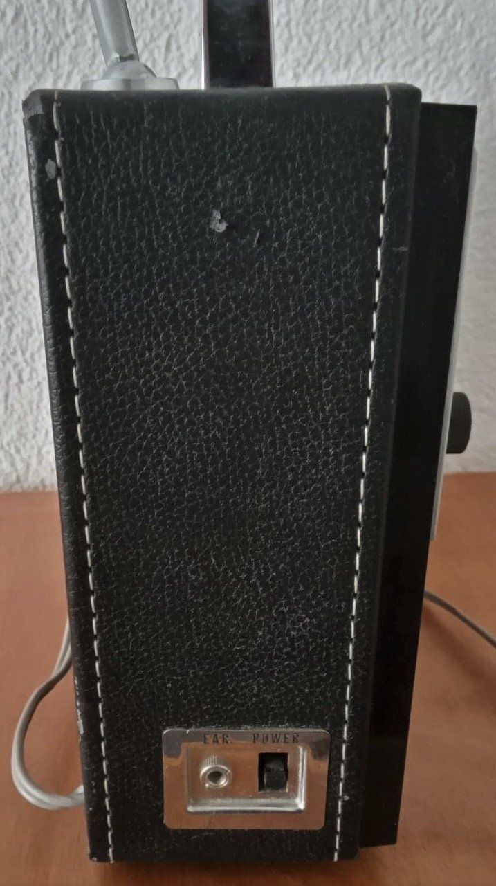 Radio: TELETON - Solid State 15 Transistor FM-AM 5 Band Mod. 136F4 – Usato da Le Locle venduto da PereiraHugo 3