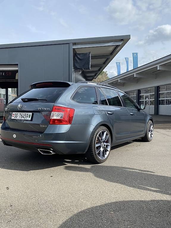 Automobili: Skoda Octavia 2.0 TDI RS – Usato da Steinach venduto da Remo.217 1