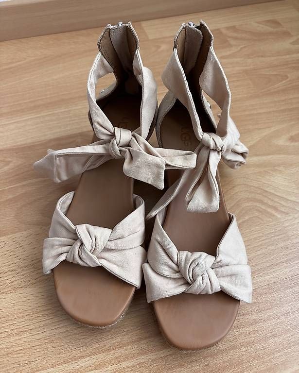 Damenschuhe: Sommerschuhe der Marke UGG, Gr. 39 – Gebraucht aus Weinfelden von Irishtinker 2