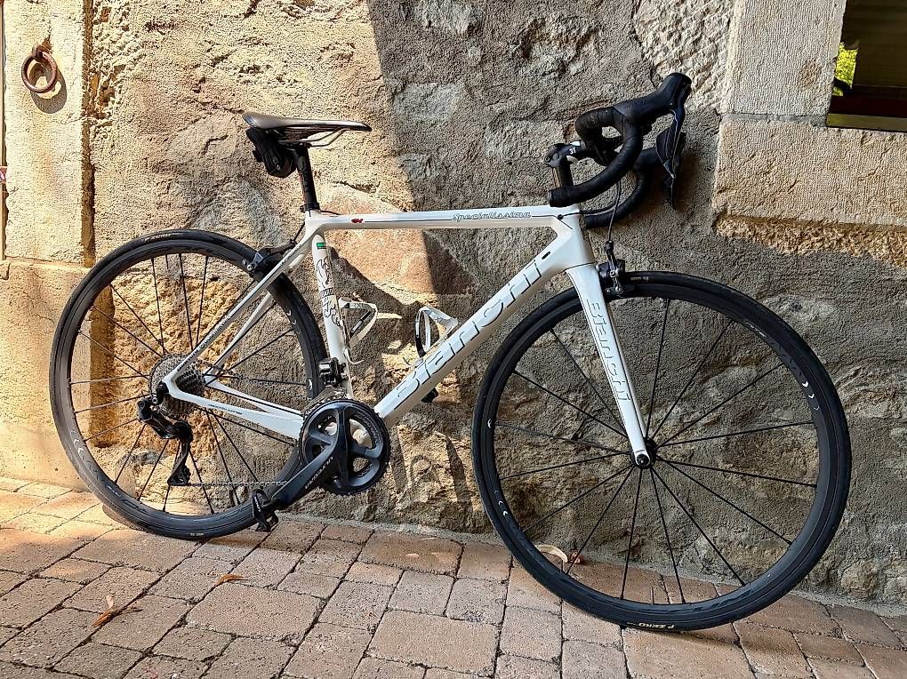 Vélos: Bianchi Specialissima – D'occasion à Cugy VD par LaBerallaz 2
