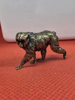 Kleine Affe Figur aus Messing goldfarben antik Optik