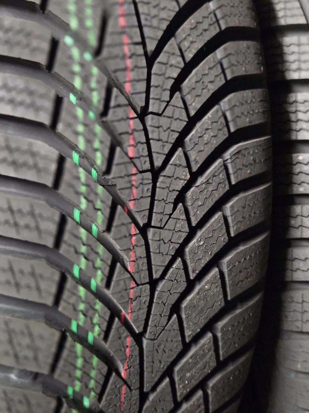 Continental Pneus & Roues: 4 Winterpneu Conti 185 65 15 – Neuf (Voir description) à Cham par AMAG_RETAIL_ZUG 2