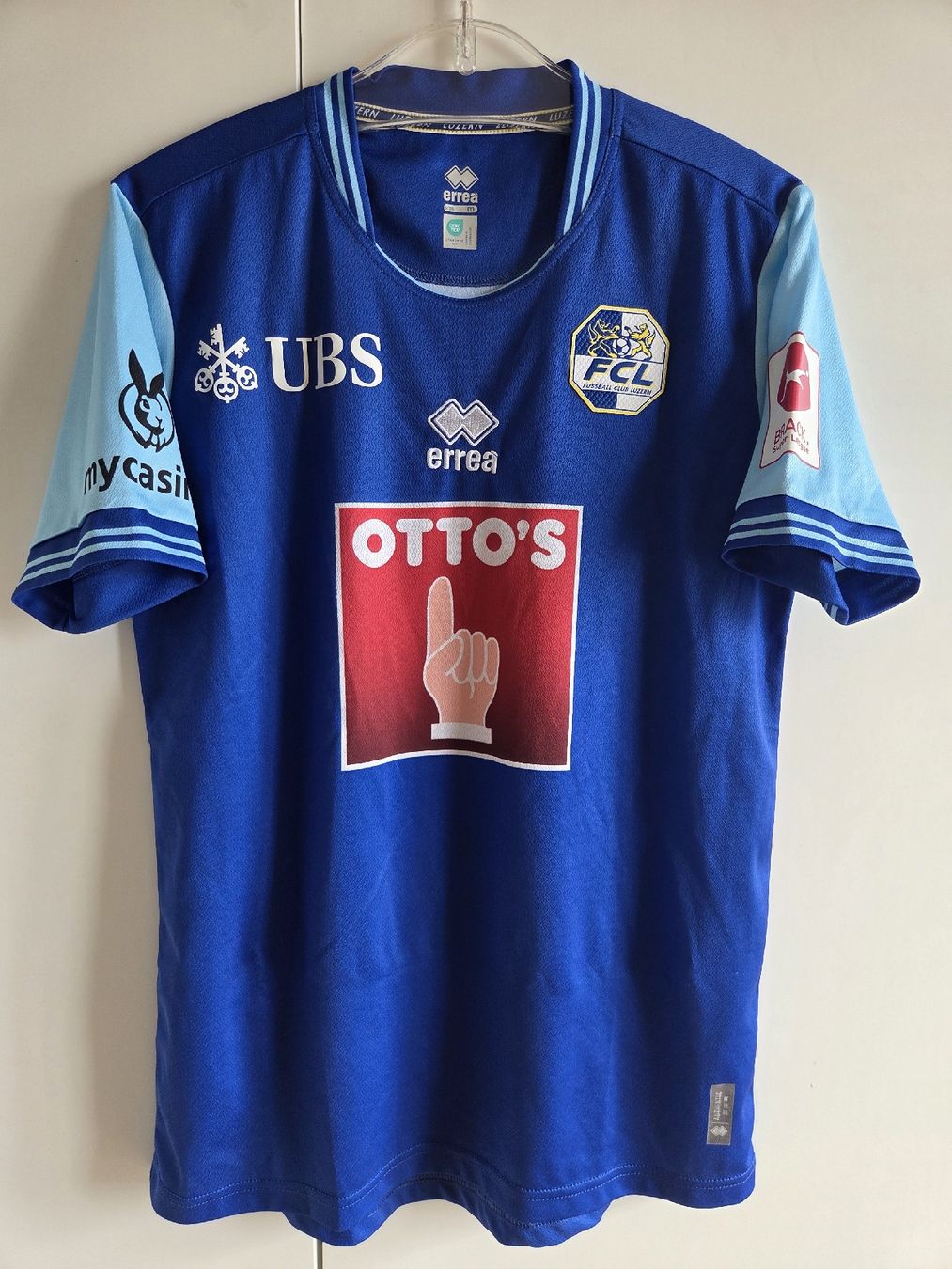 Canottiere & Pantaloni: matchworn fc Luzern – Usato da La Chaux-de-Fonds venduto da tur_nkx9 1