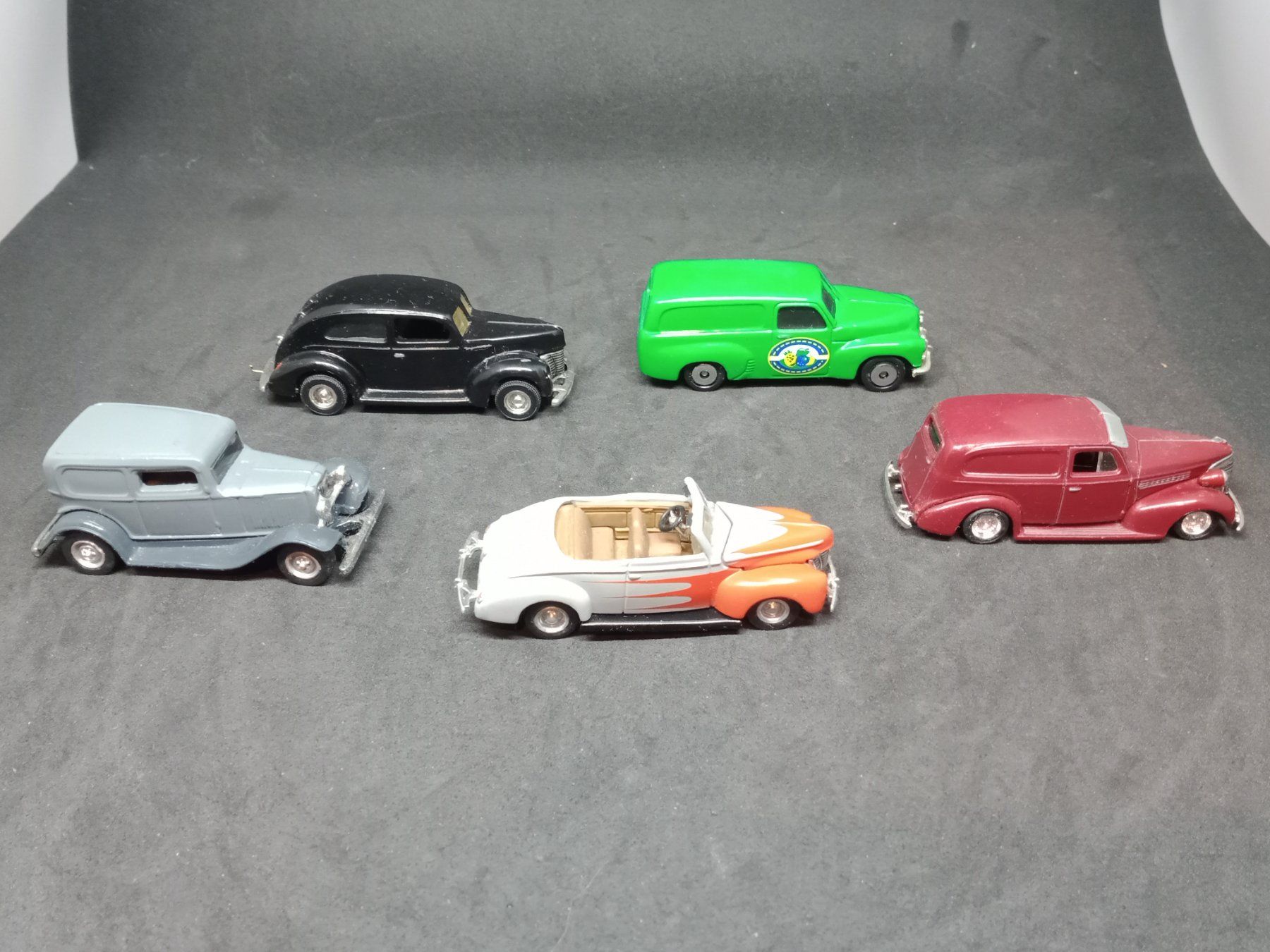 Hot Wheels Voitures modèles: 5 Modellautos HotWheels, Matchbox – D'occasion à Bätterkinden par hobbycha 5