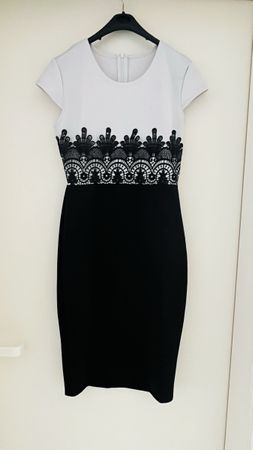 Robe noire et blanche taille S état neuf