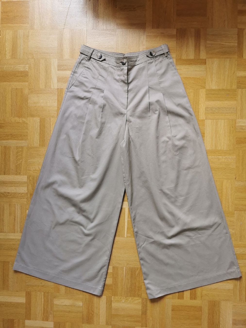 H&M Pantaloni: Culottes Hose – Nuovo (secondo la descrizione) da Belp venduto da sar_r7ls