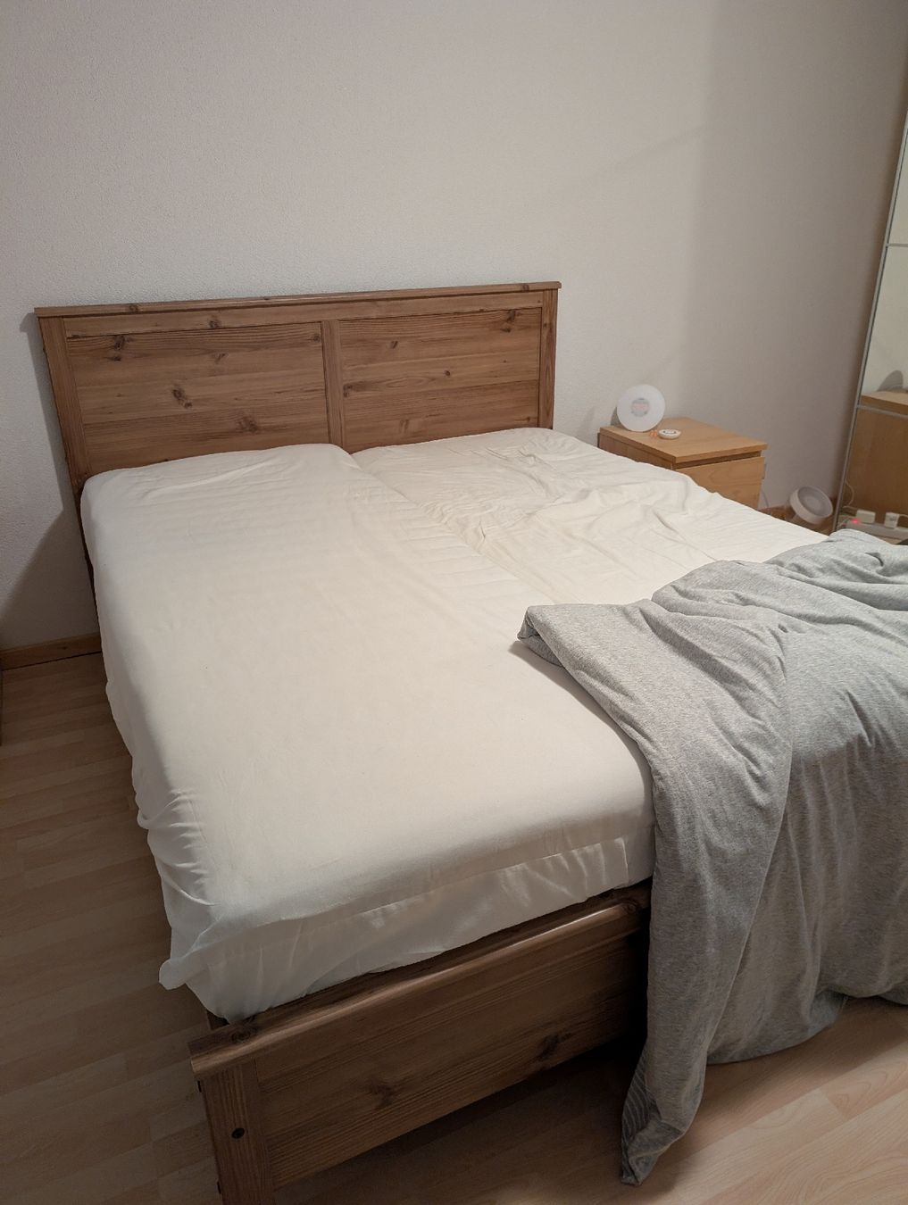 Ikea Letti: Ikea Bett 160x200cm inkl. 2 Lattenrost – Usato da Adligenswil venduto da karinma
