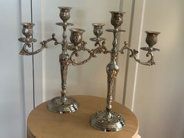 versilberte Kerzenständer