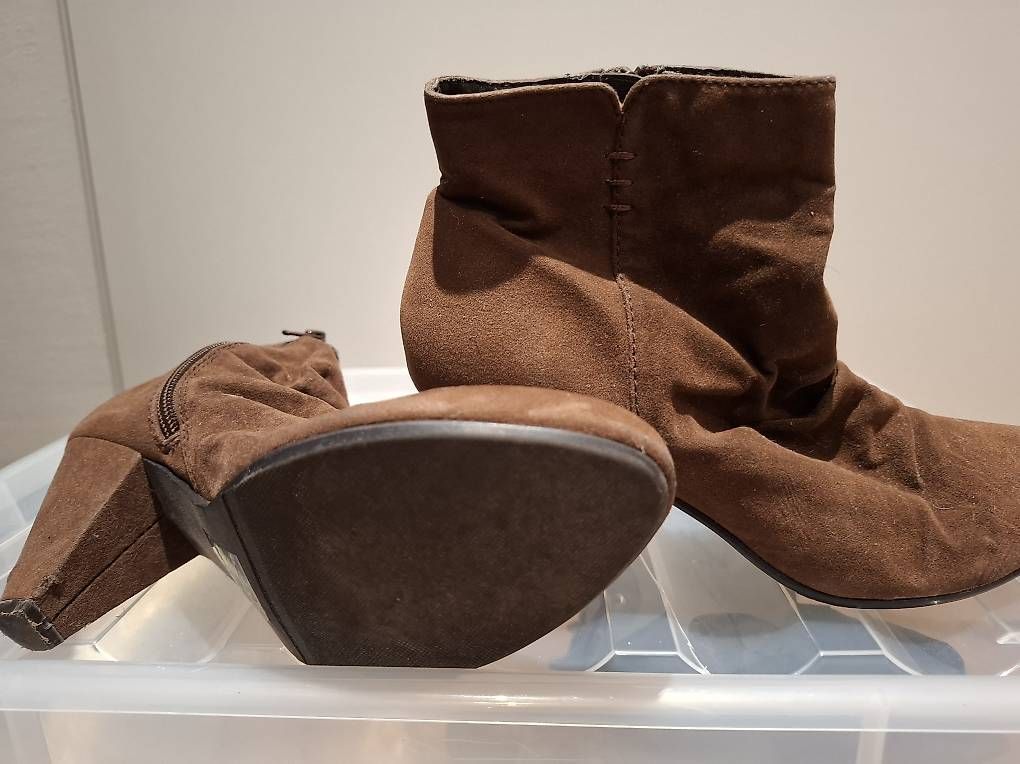 Scarpe da donna: Schuhe 38 – Usato da Dielsdorf venduto da cmo_c6hy 2