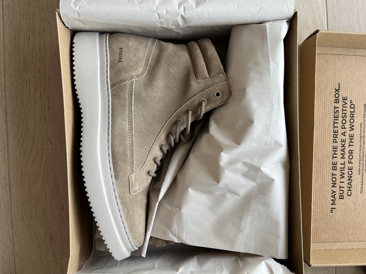 Nubikk Scarpe da uomo: NUBIKK Jonah Dune Boots Taupe – Nuovo e nell'imballaggio originale da Orselina venduto da MattiaFrancesco