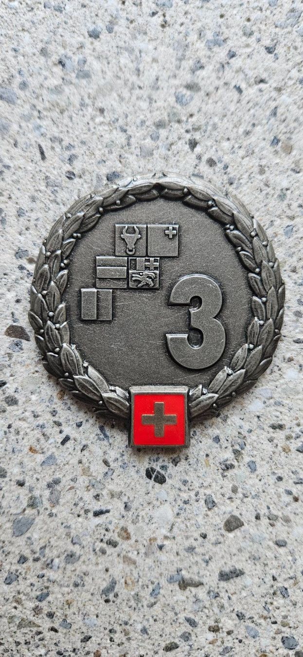 Schweizer Armee Placchette & Badge: *** Beretemblem Silber Schweizer Armee *** – Nuovo e nell'imballaggio originale da Riedholz venduto da fr_sIruP