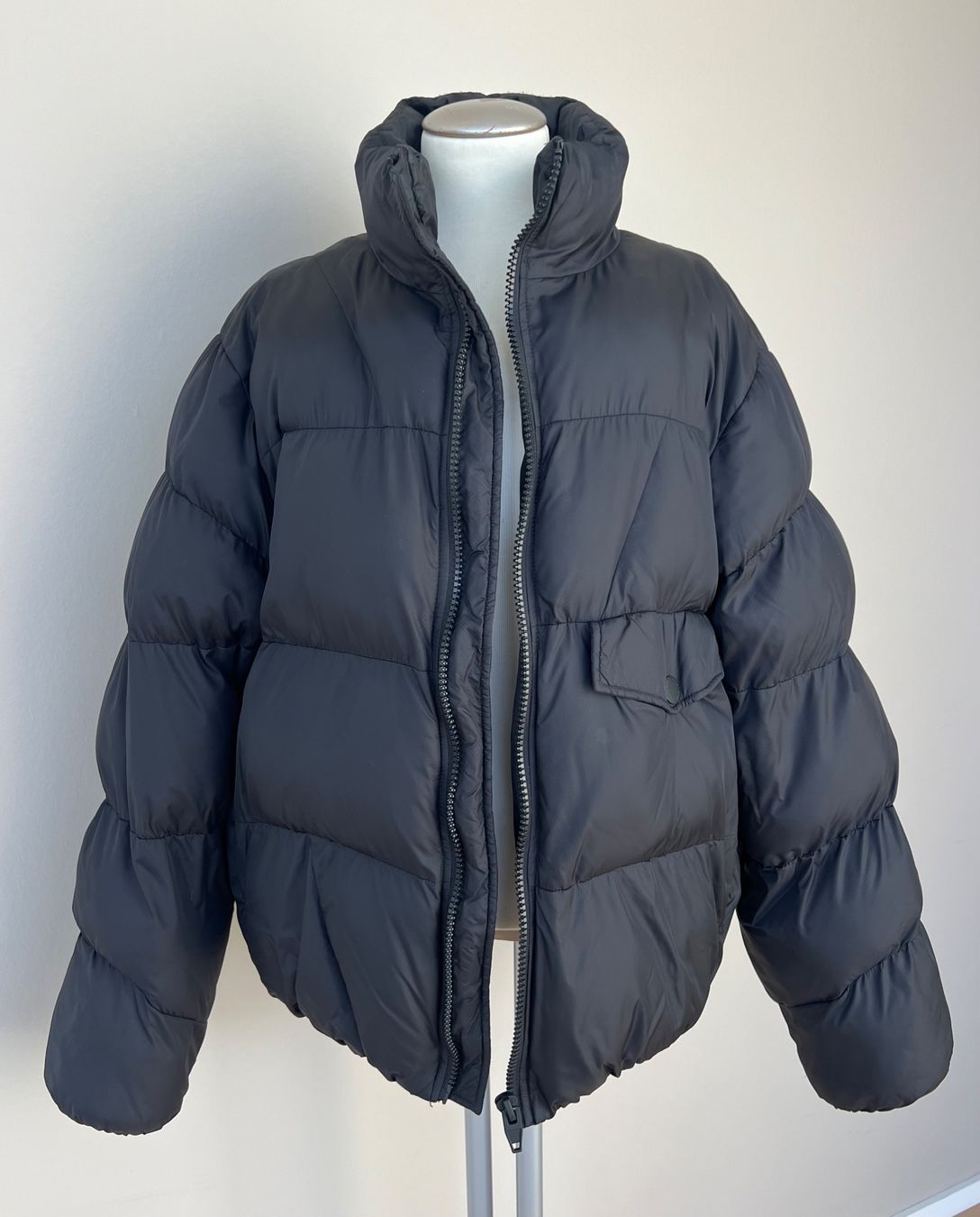 Zara Giacche: ZARA Puffer- Jacket Gr.M Unisex NP99,- – Nuovo (secondo la descrizione) da Degersheim venduto da Starkigel