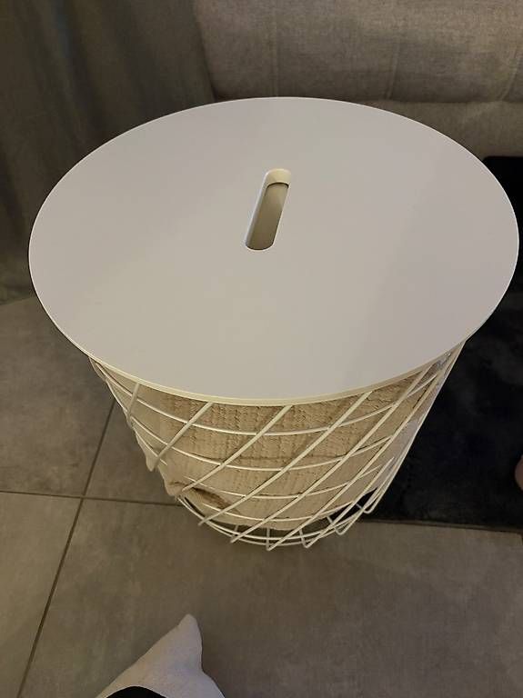 Ikea Comodini: Beistelltisch von Ikea – Usato da Büttikon AG venduto da ayl_2l5c 1